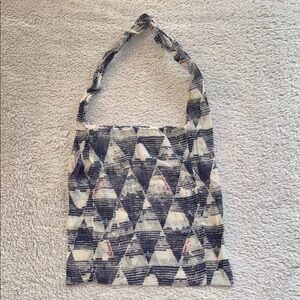 👜 Free People Lightweight Canvas Shoulder Bag - Cream and Navy Geo Print